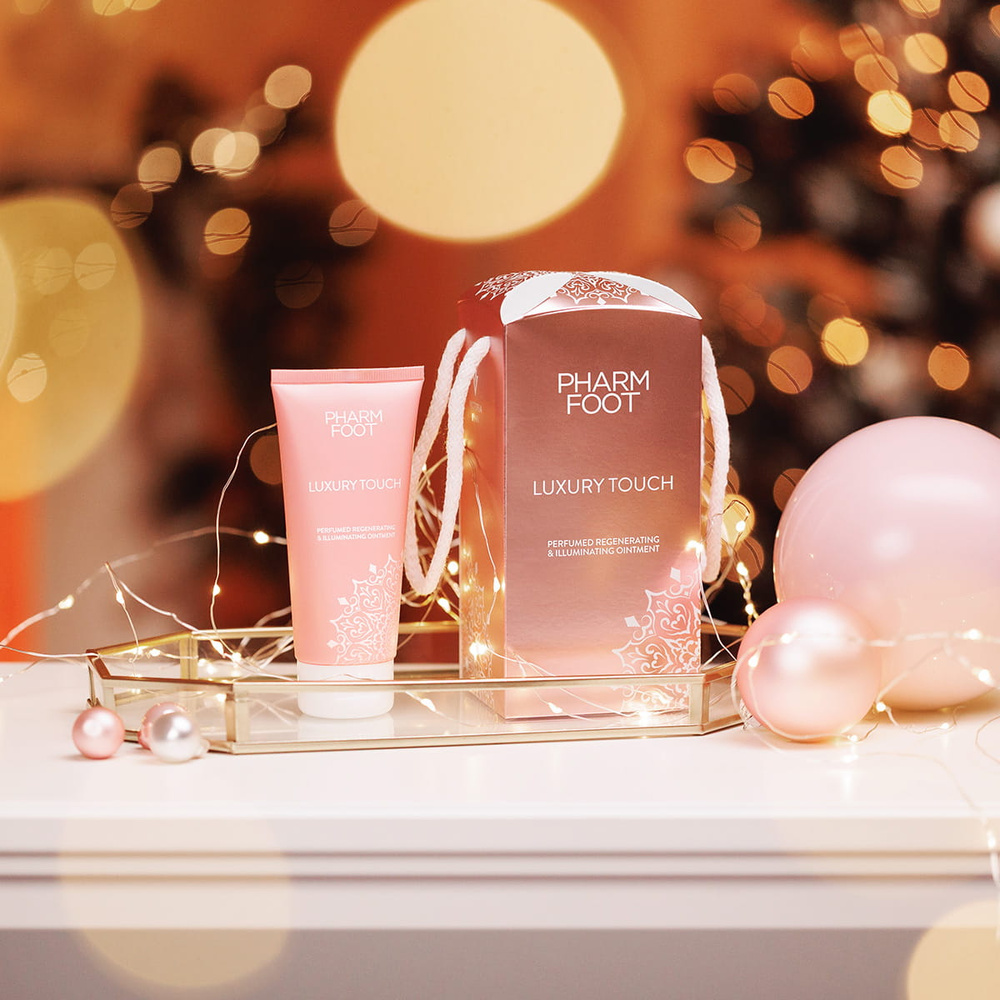 Pharm Foot Luxury Touch Perfumowana Maść Regenerująco - Rozświetlająca100 ml