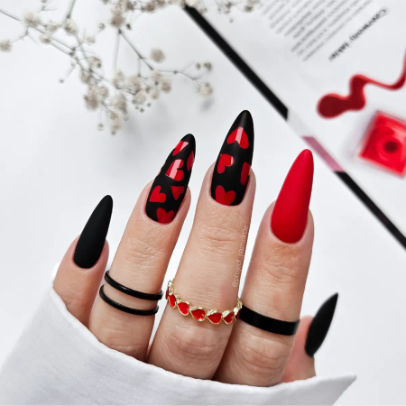 Yoshi Lakier Hybrydowy 601 Little Red Alert UV LED 6 ml