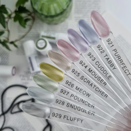 Yoshi Lakier Hybrydowy 929 Fluffy UV LED 6 ml