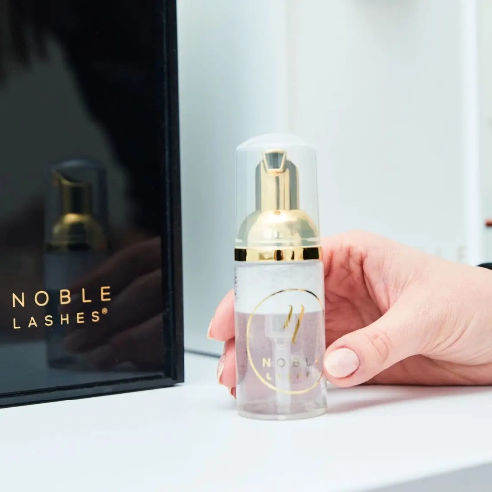 Noble Lashes Pojemnik Pianotwórczy Do Szamponu Do Rzęs 30 ml