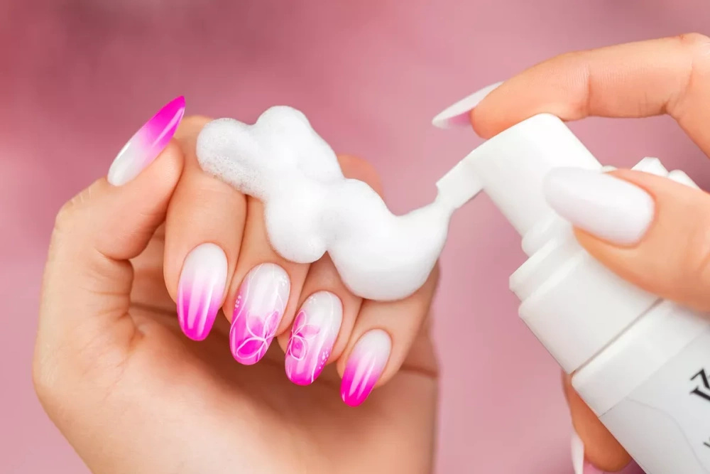 Victoria Vynn Senso Love Me Hand Wash Cleansing & Smoothing Foam Pianka Oczyszczająca Po Manicure 200 ml