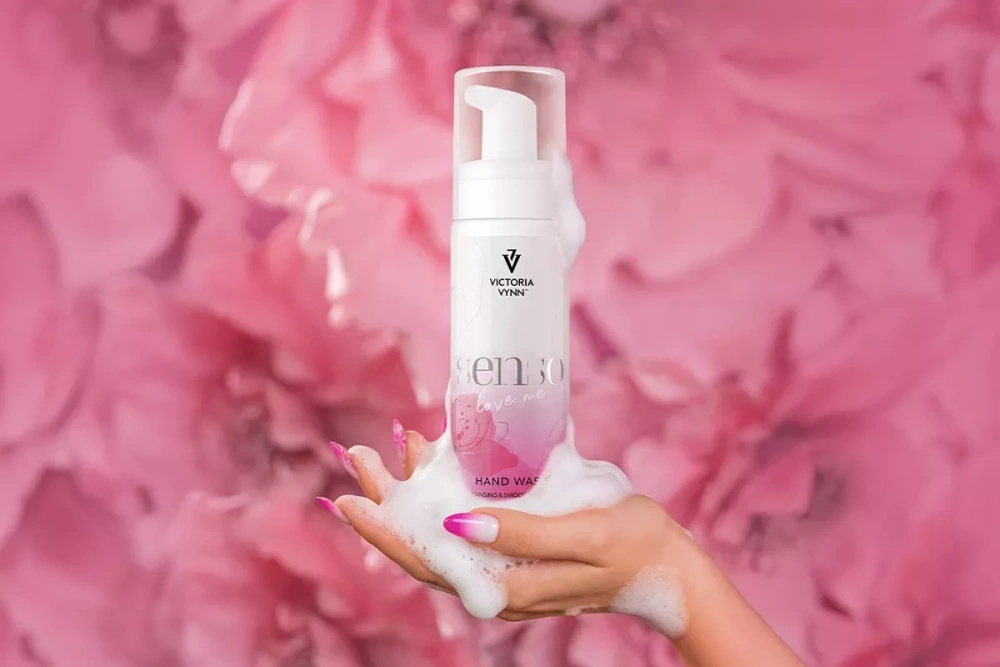 Victoria Vynn Senso Love Me Hand Wash Cleansing & Smoothing Foam Pianka Oczyszczająca Po Manicure 200 ml