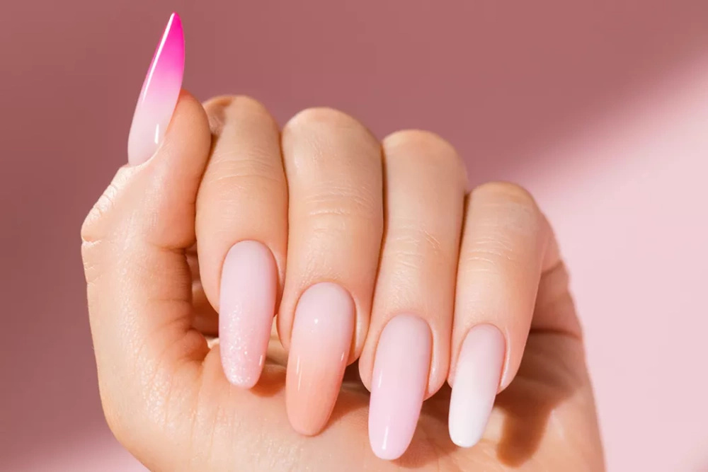 Victoria Vynn Boomy Ombre Gel Shimmer Nude Żel Do Zdobień 2g